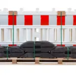 Schrankenzaun-SET-Typ-Basic-6-x-Schrankenzaun-7-x-Standfuss - Product image