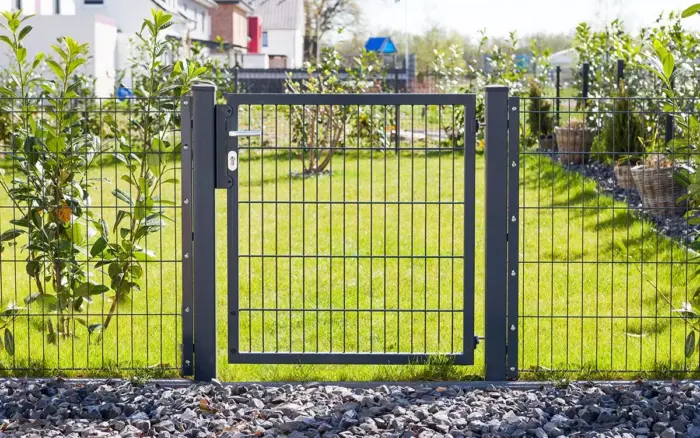 VARIO compact Doppelstabzaun-Tor für deinen Garten – Bild 2